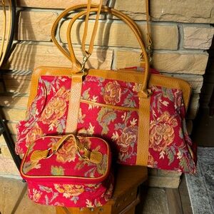 Amazing Vintage Avon “carpet bag” duffle with cosmetic case - never used!!